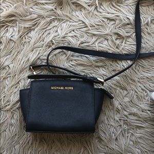Michael Kors- selma small satchel